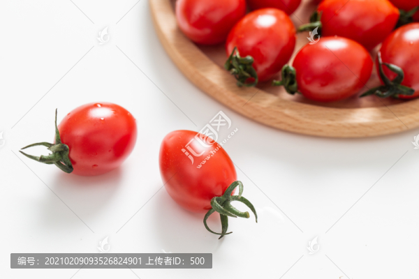 圣女果番茄