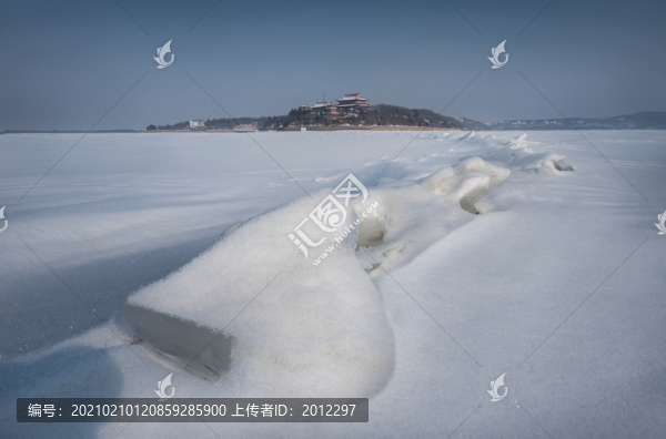 鏡泊湖