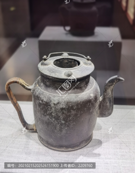 清朝銅茶壺
