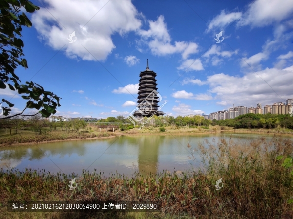 五象塔五象湖公園藍(lán)天白云