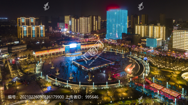 山西運(yùn)城南風(fēng)廣場(chǎng)夜景