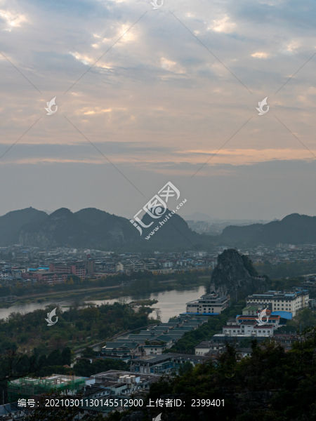 廣西桂林山水疊彩山