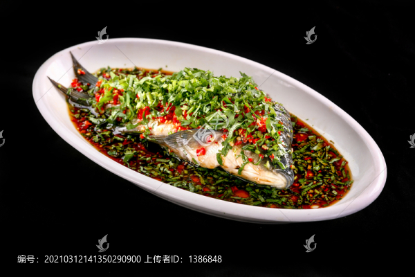 涼拌鯽魚