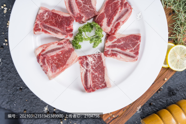 新鮮牛仔骨