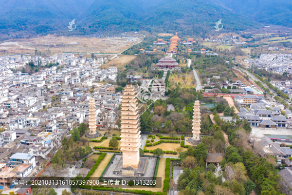 航拍云南大理崇圣寺三塔