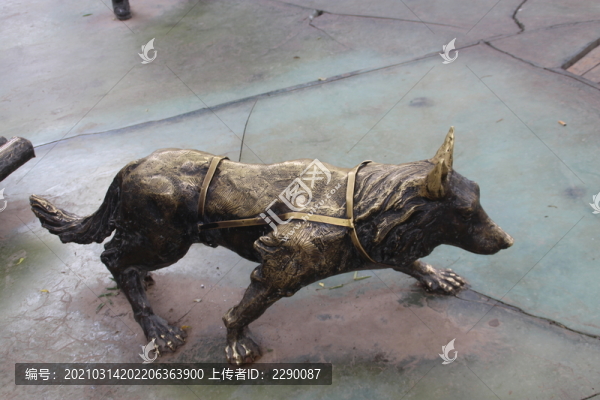中國西安世博園獵犬銅雕