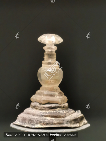 水晶佛塔
