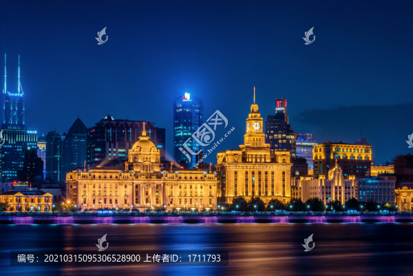 中國上海黃浦江外灘夜景風光
