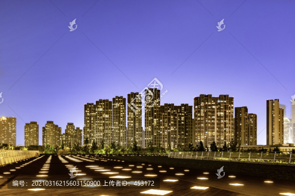 南京眼步行橋上燈光
