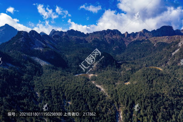 航拍涼山螺髻山