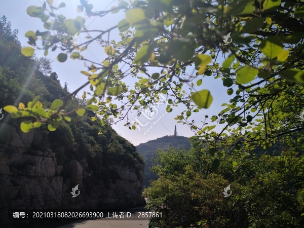 太原崛圍山山中小路