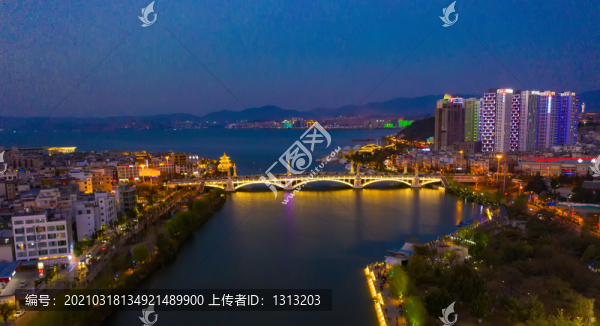 航拍云南大理市區(qū)夜景風光