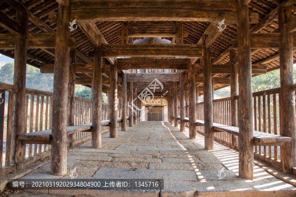 風(fēng)雨橋石板道路