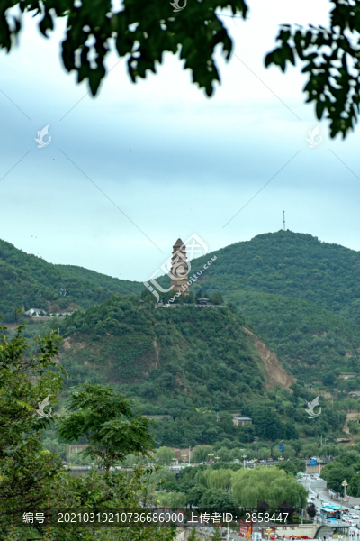 寶塔山