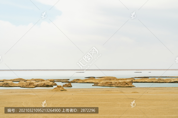 中國(guó)西部青海高原湖泊自然風(fēng)光