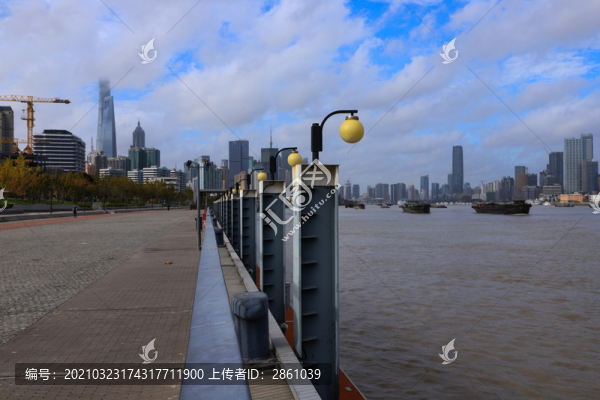 黃浦江上的船只