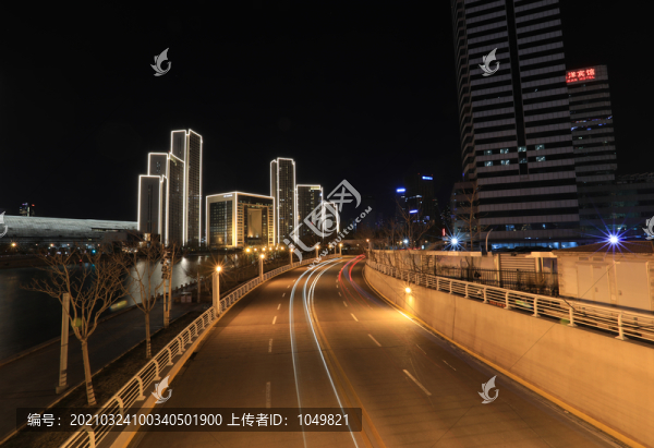 海河之濱