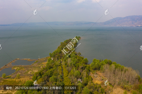 航拍云南大理洱海海舌公園