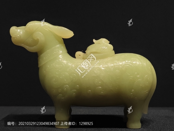 清代犧尊玉器