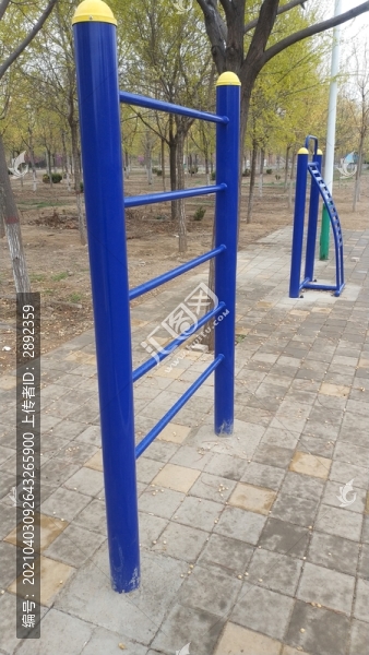 健身器材
