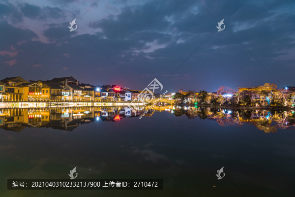 云南建水小桂湖夜景