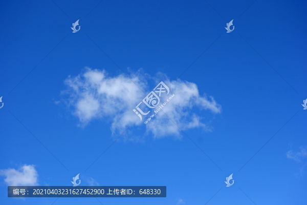 天空白云