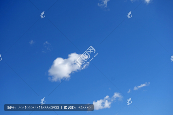 天空白云