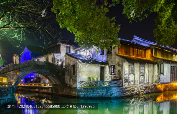 周莊古鎮(zhèn)夜景