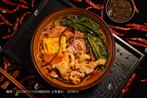 肉絲火鍋米線