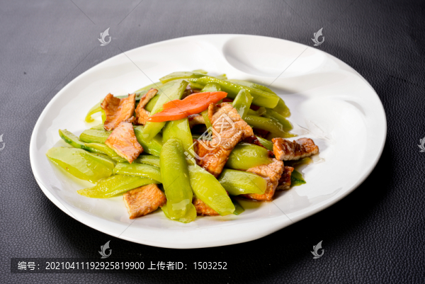 青椒炒肉片