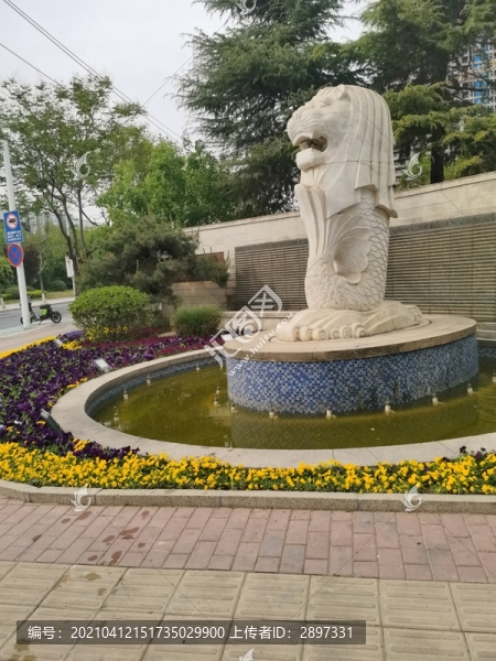 魚尾獅像