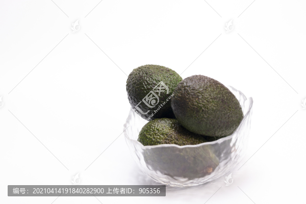 看著好吃的牛油果