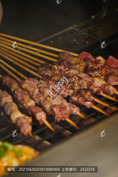 羊肉串烤肉燒烤夜宵宵夜美食擼串