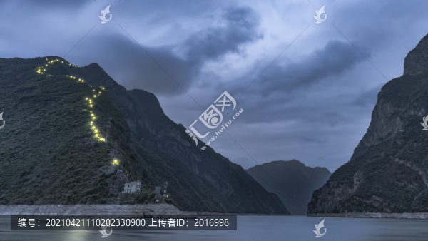 上山的路