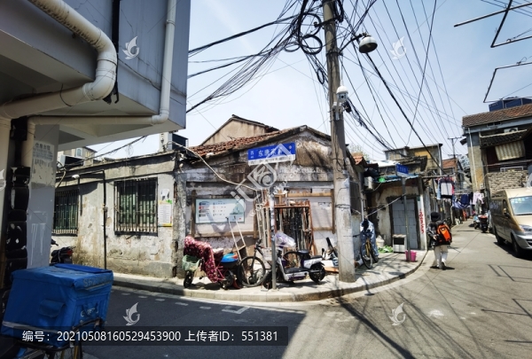 亂七八糟電線桿