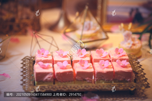 婚禮甜品臺(tái)