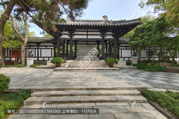 揚(yáng)州鑒真大和尚紀(jì)念碑