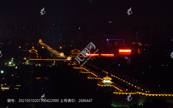 西安城墻一角夜景