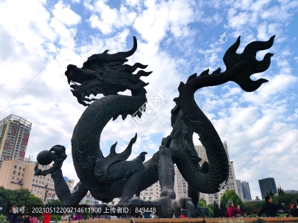 龍雕塑