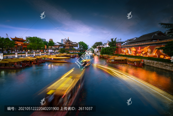 秦淮河上游船穿梭
