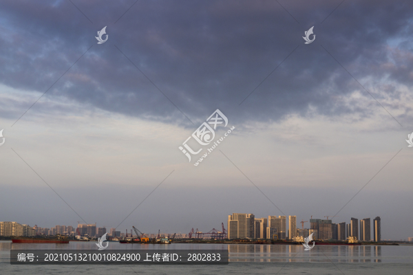 海南?？诔鞘酗L(fēng)光天際線