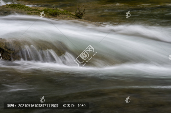 如絲流水圖片