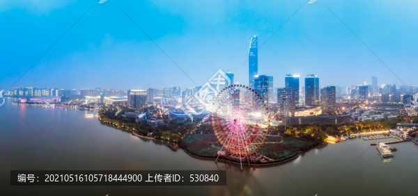 航拍蘇州國際金融中心夜景