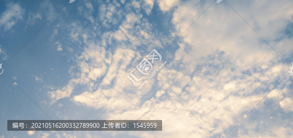 藍(lán)天白云