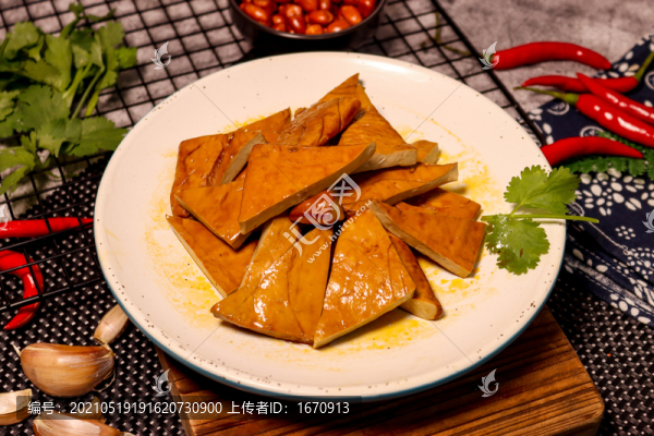 鹵豆干
