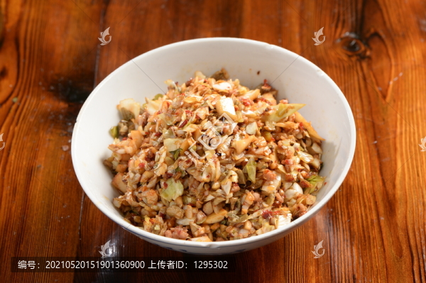 酸包菜肉泥