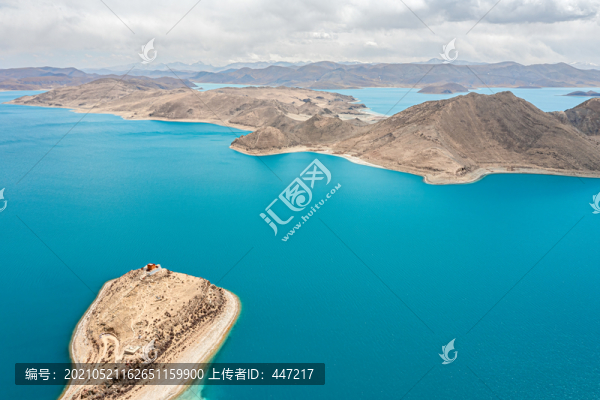 航拍羊卓雍措日托寺