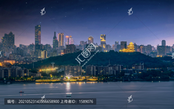 長江對面的南京城