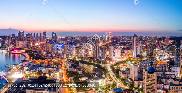 航拍青島城市建筑景觀夜景