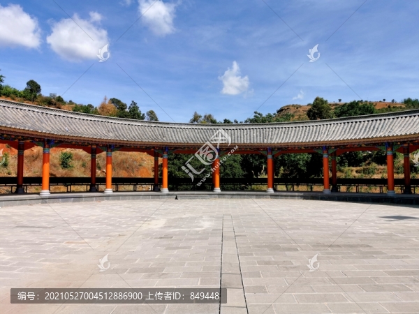 弧形古建長廊